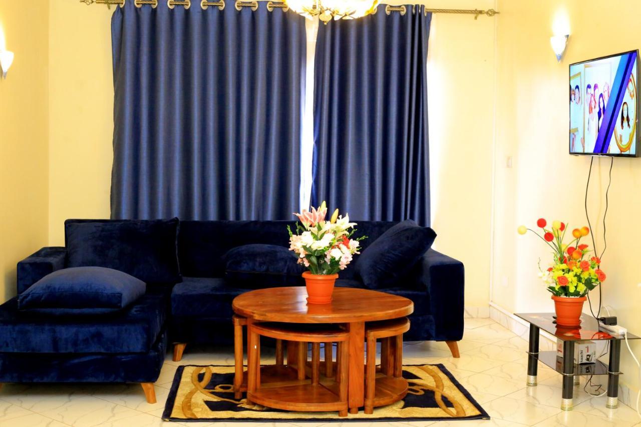 Peace Of Mind Suites Entebbe Eksteriør bilde