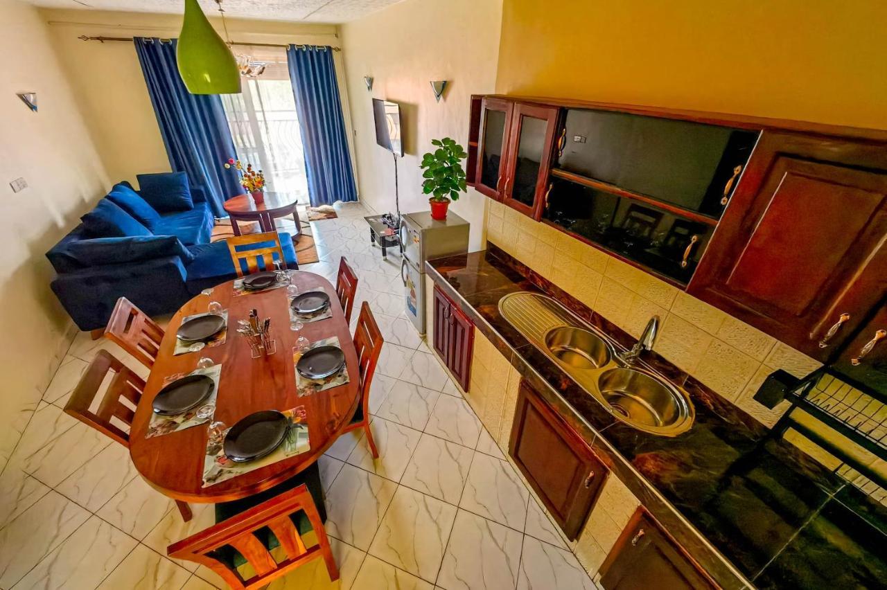 Peace Of Mind Suites Entebbe Eksteriør bilde