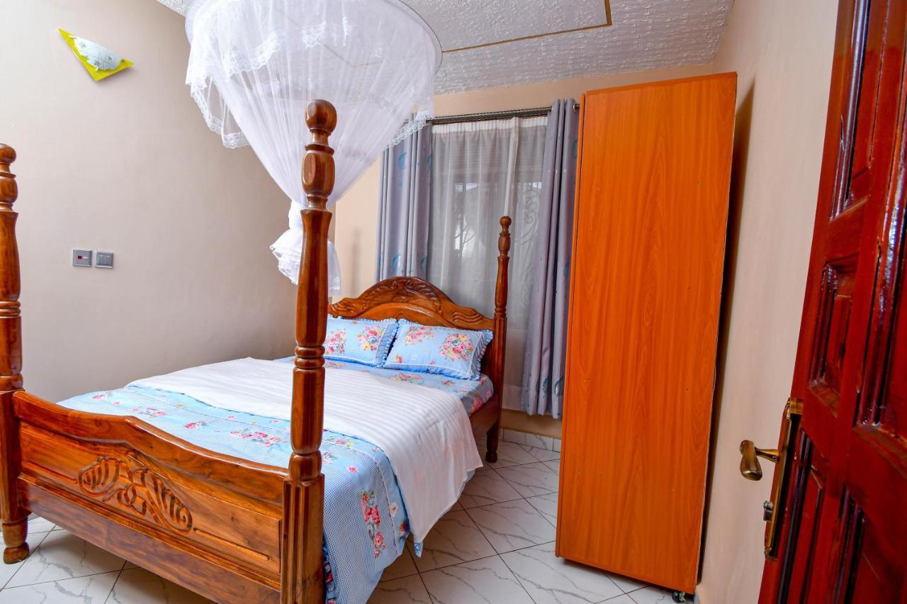 Peace Of Mind Suites Entebbe Eksteriør bilde