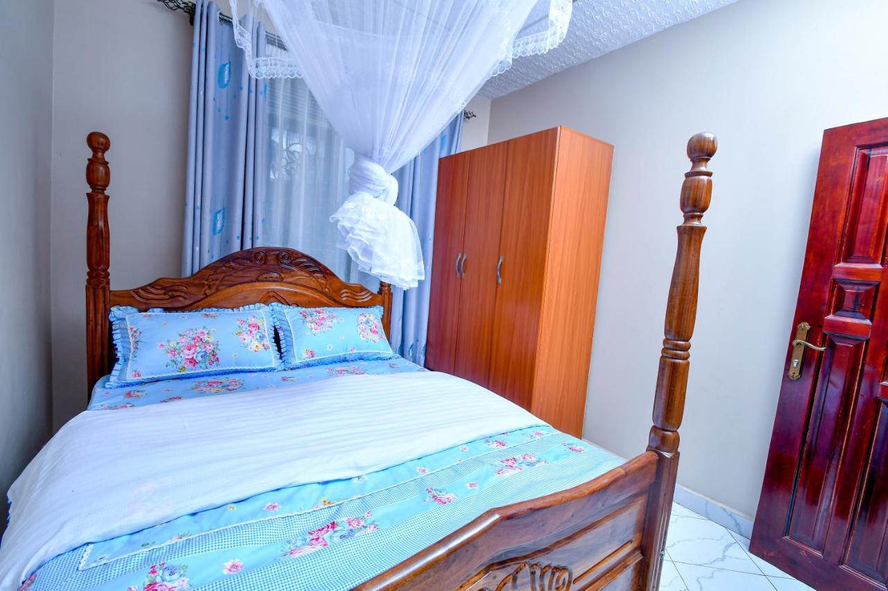 Peace Of Mind Suites Entebbe Eksteriør bilde