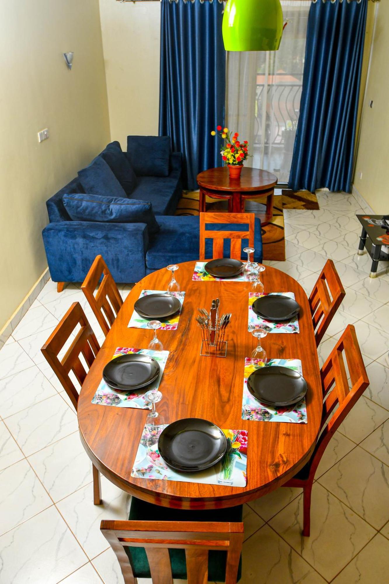Peace Of Mind Suites Entebbe Eksteriør bilde