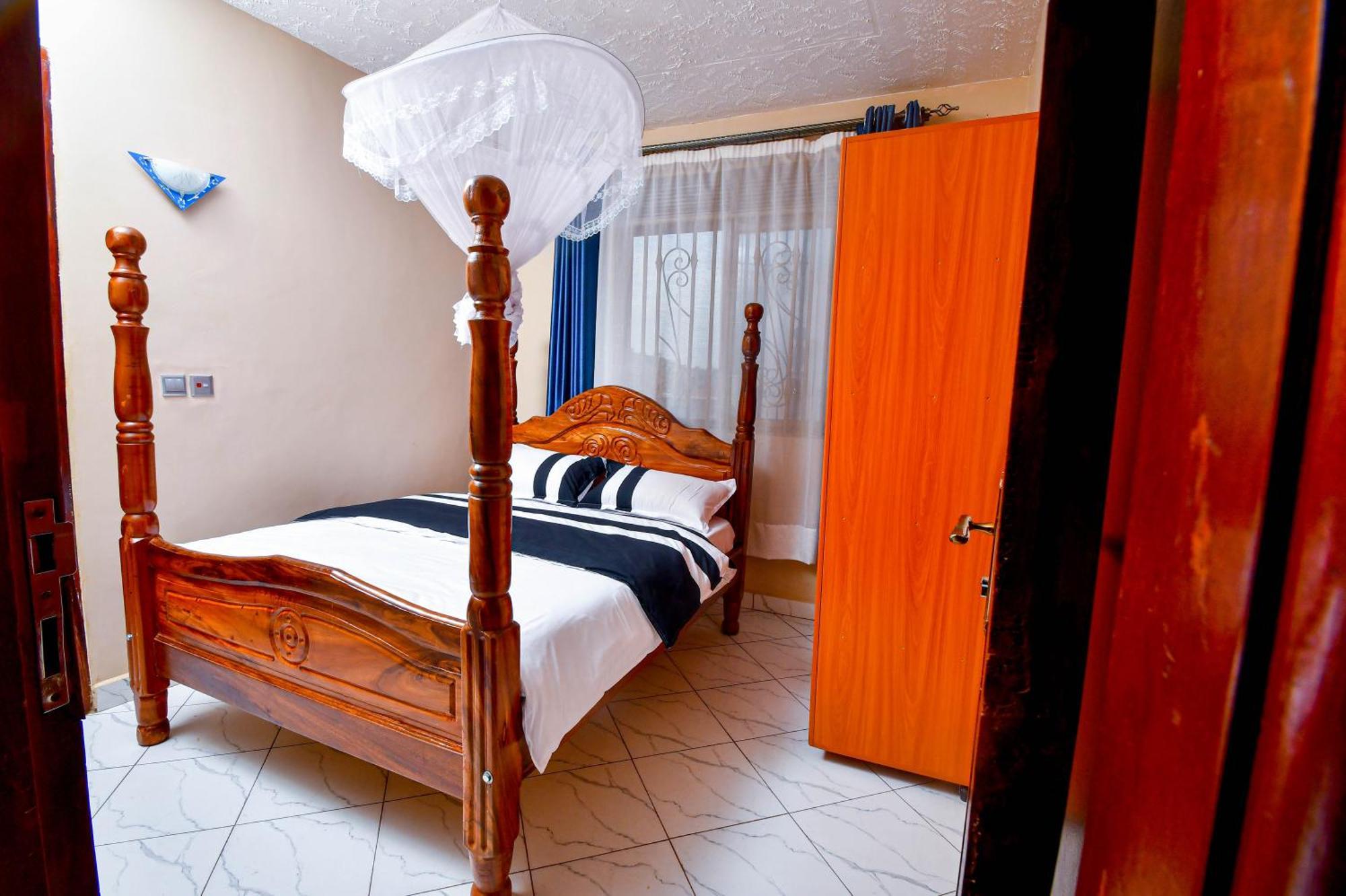 Peace Of Mind Suites Entebbe Eksteriør bilde